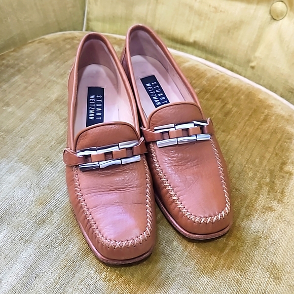 Stuart Weitzman Shoes - Stuart Weitzman Tan Brown Loafers 7AA